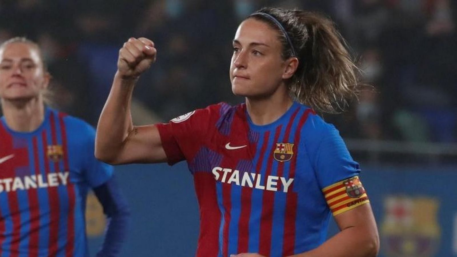 Alexia Putellas celebra un gol con el Barcelona.