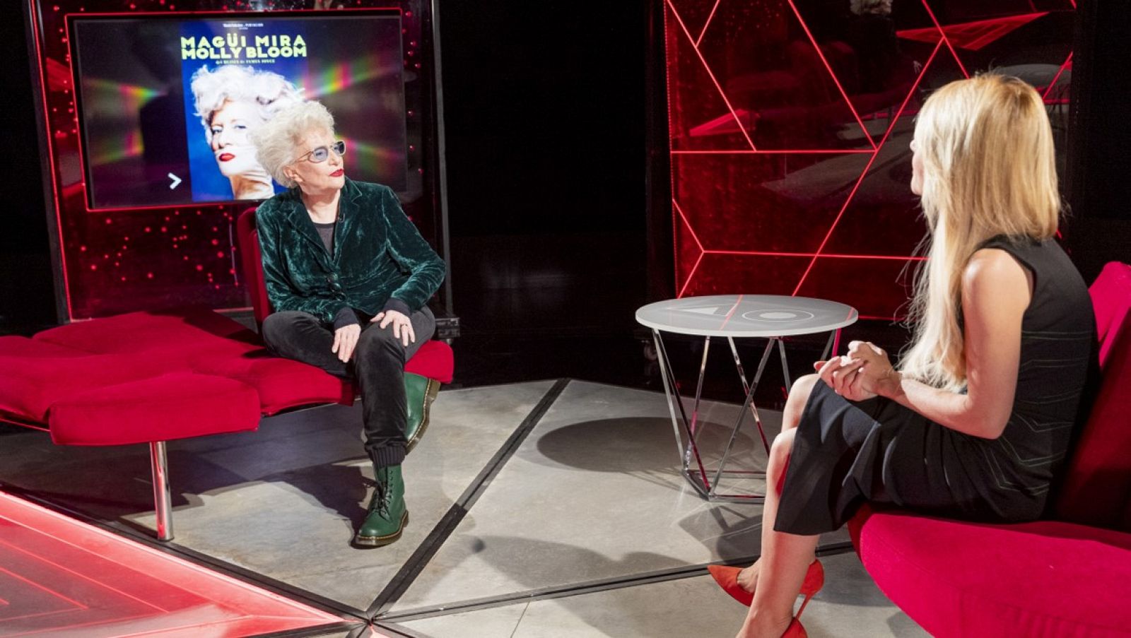 'Atención Obras' - Magüi Mira