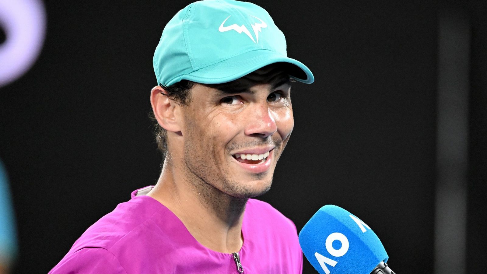 Rafa Nadal en la entrevista a pie de pista tras ganar a Berretini en Melbourne.