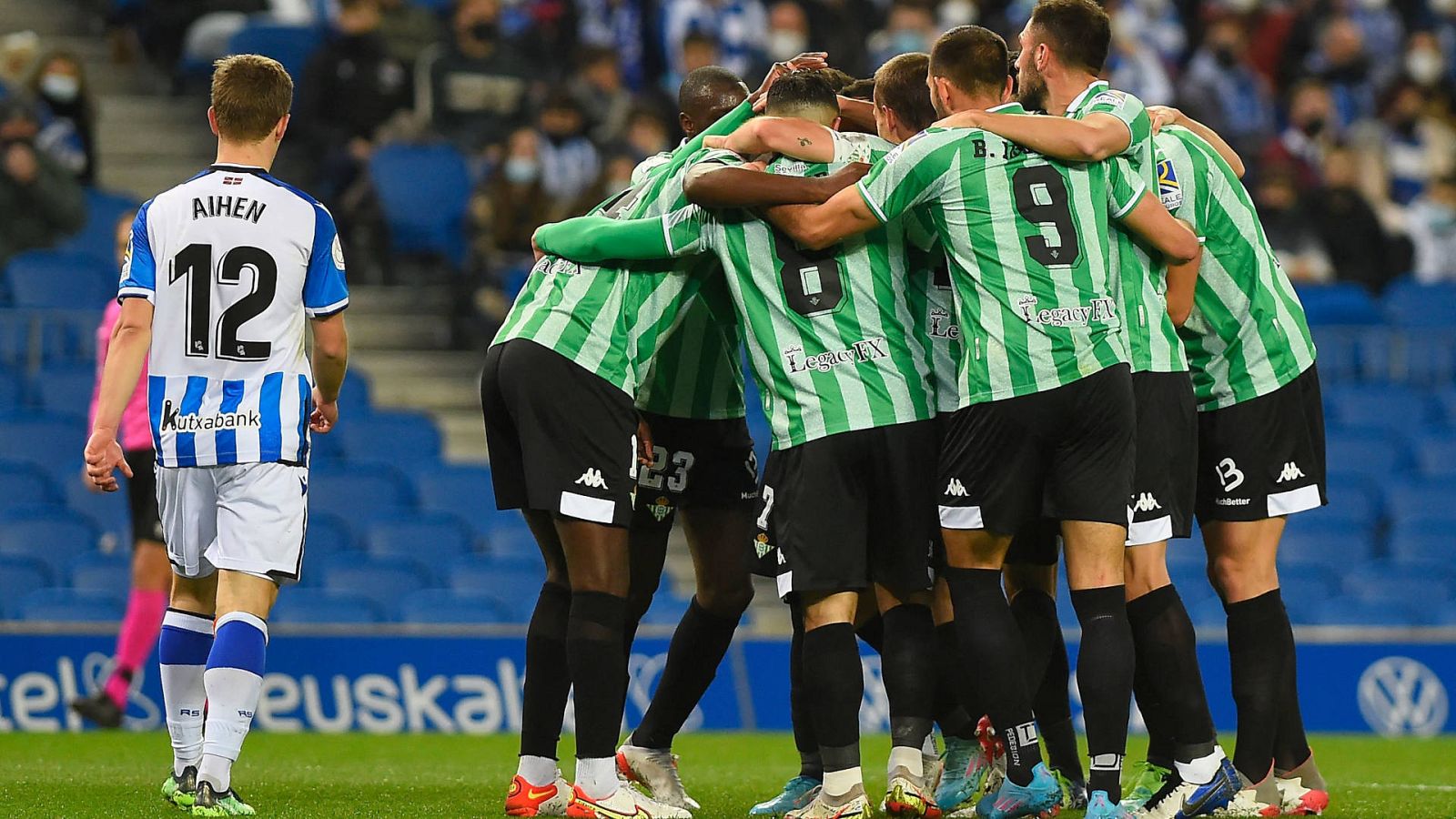 Copa | El Betis golea a la Real (0-4) y se mete en semifinales