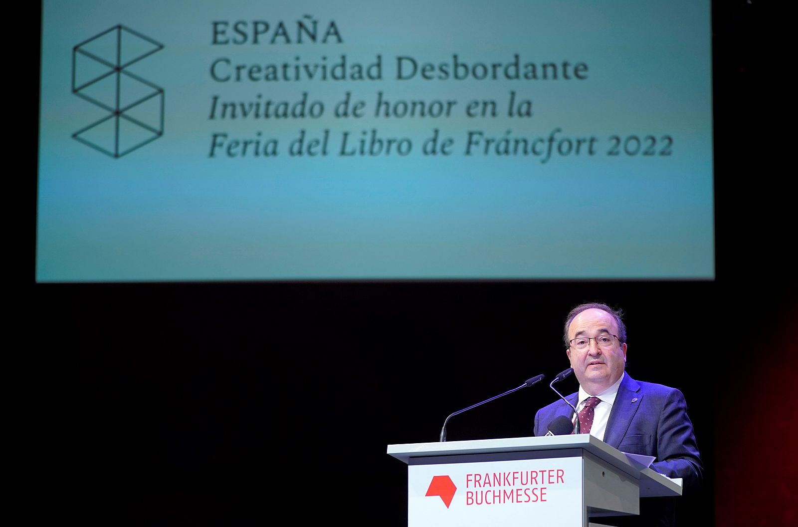 Iceta presenta el programa de España en la Feria del Libro de Fráncort