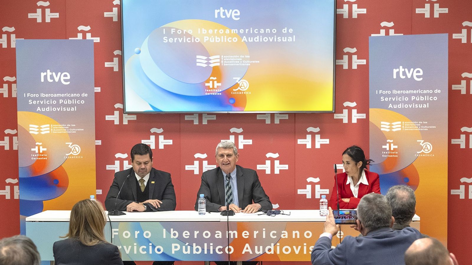 I Foro iberoamericano de servicio público audiovisual - Gabriel Torres, José Manuel Pérez Tornero y Rosaura Audi