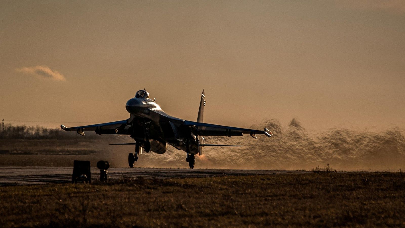 Foto de archivo de un avión de combate de la Fuerza Aérea de Ucrania, durante un simulacro en la región de Mykolaiv, en el sur del país.