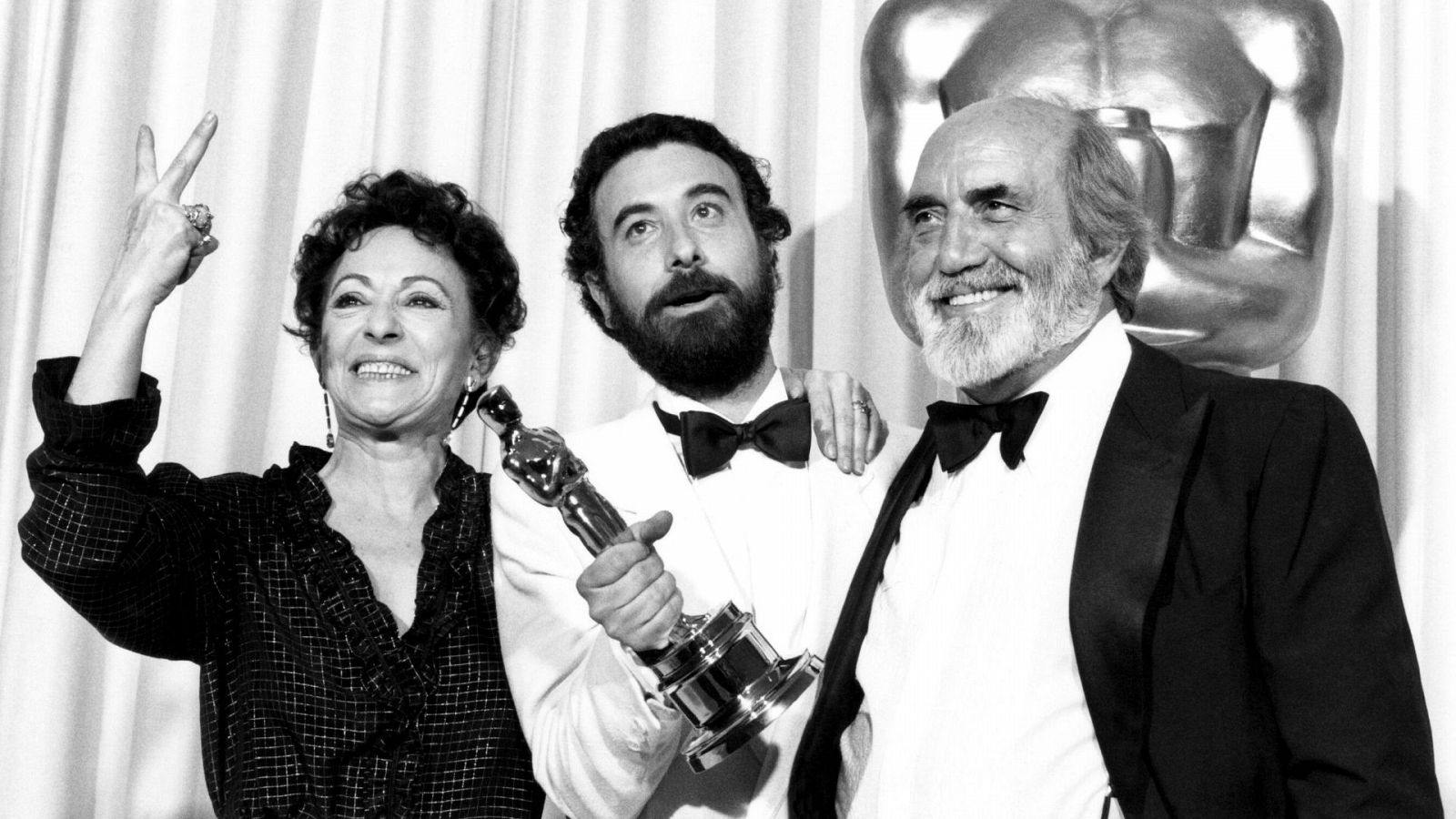 'Volver a empezar' (1983) ganó el primer Oscar a la Mejor película de habla no inglesa de España