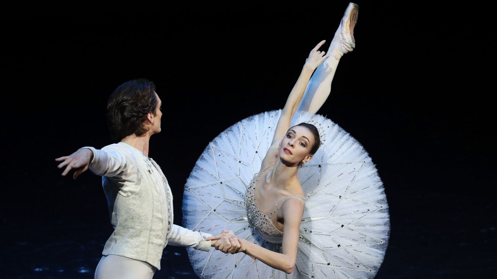 Olga Smirnova, bailarina rusa del Bolshoi se va al Ballet Neerlandés