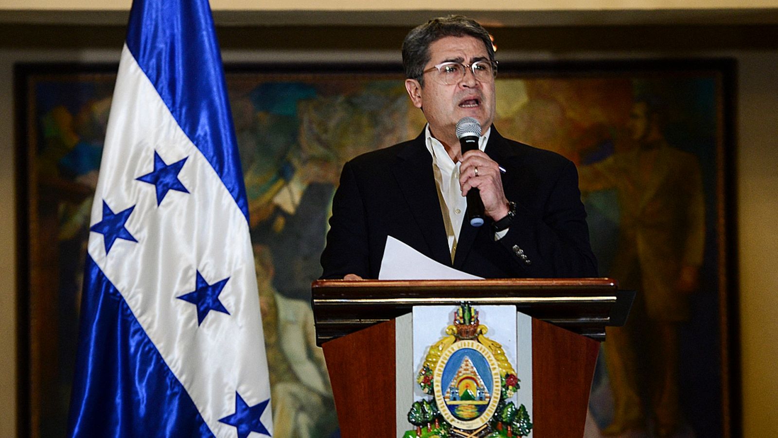 El expresidente de Honduras, Juan Orlando Hernández, en una rueda de prensa en 2021