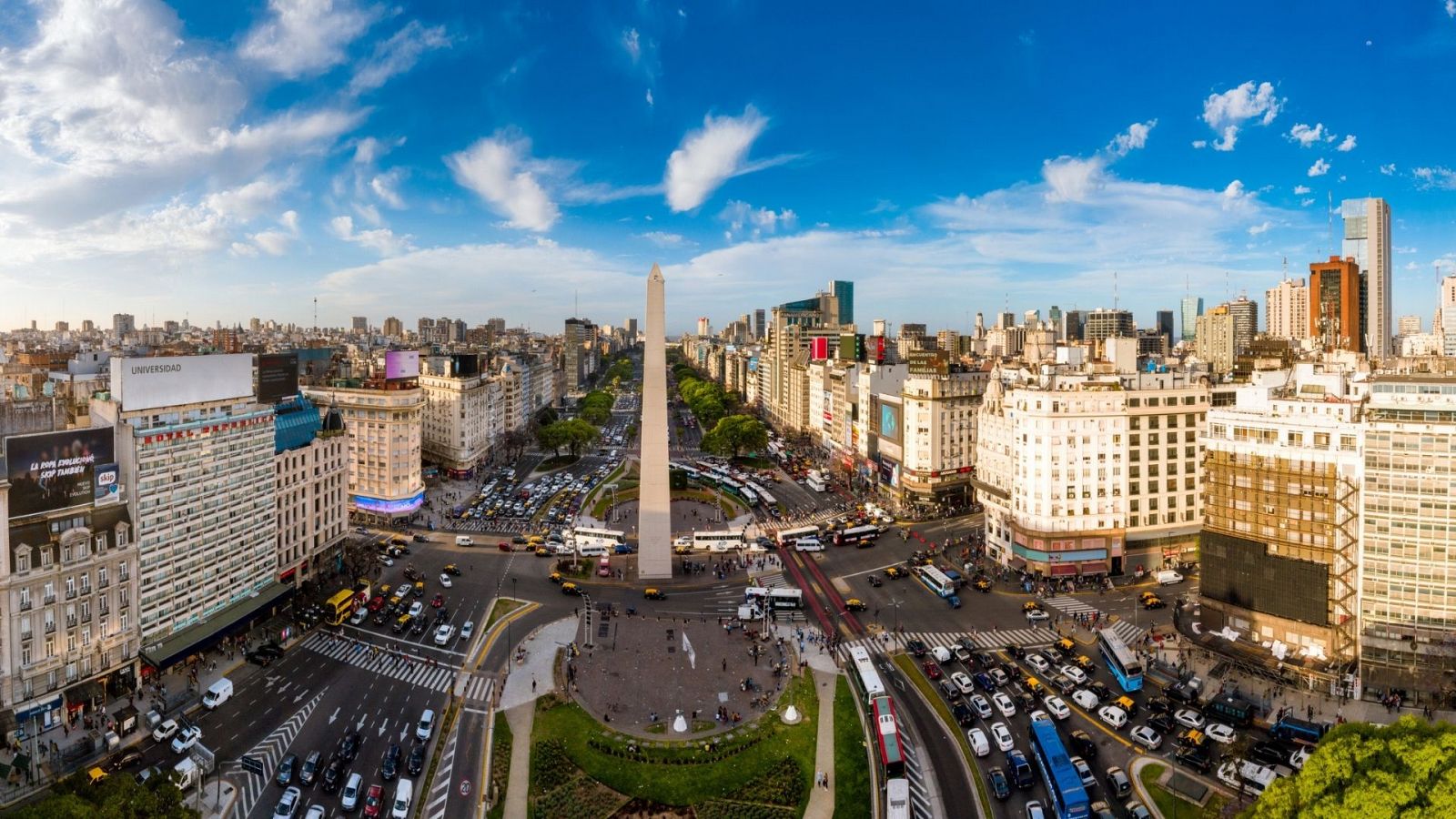 El Obelisco es obra del arquitecto argentino Alberto Prebisch