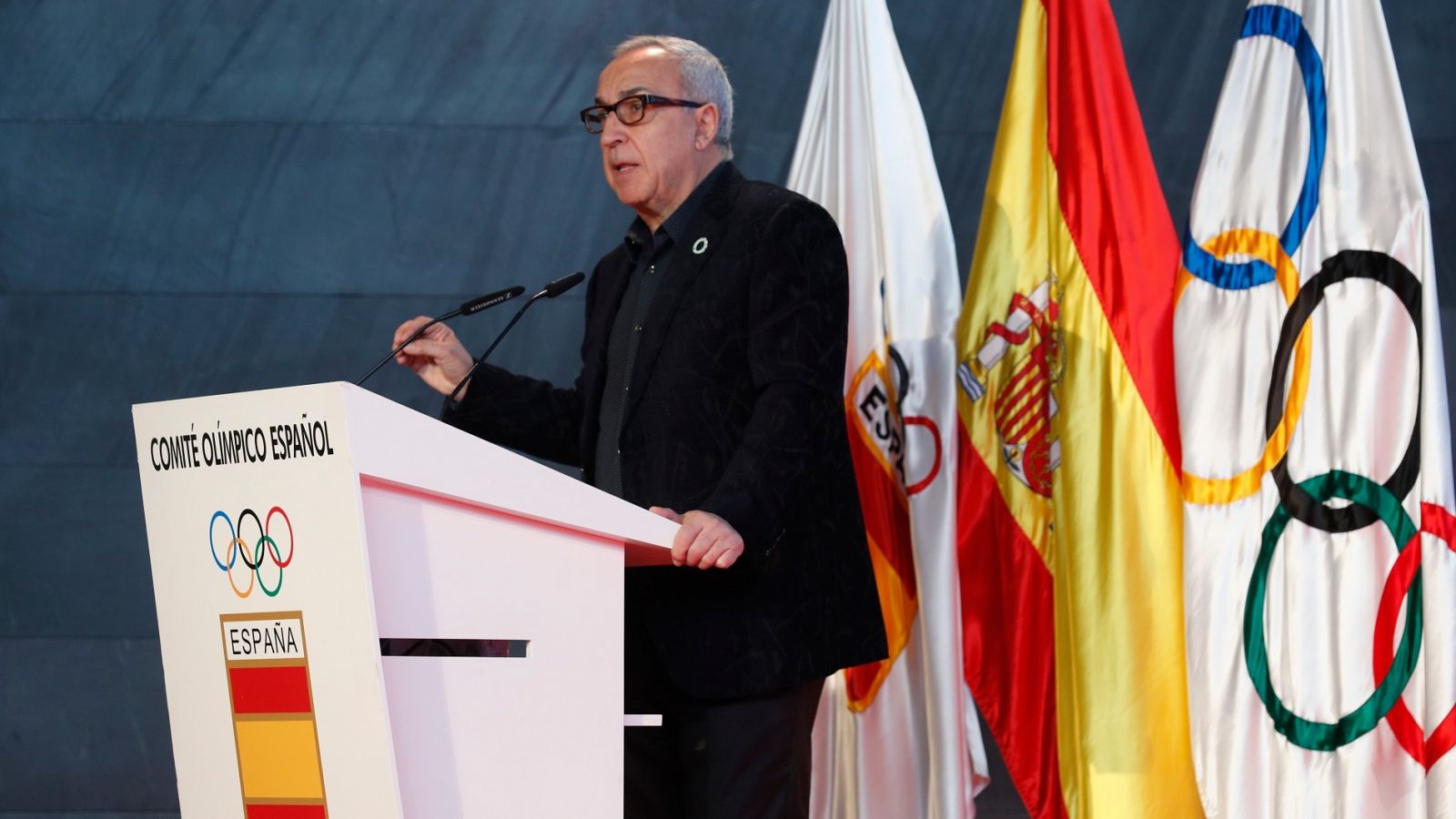 El presiente del Comité Olímpico Español (COE), Alejandro Blanco, interviene durante el acto institucional.