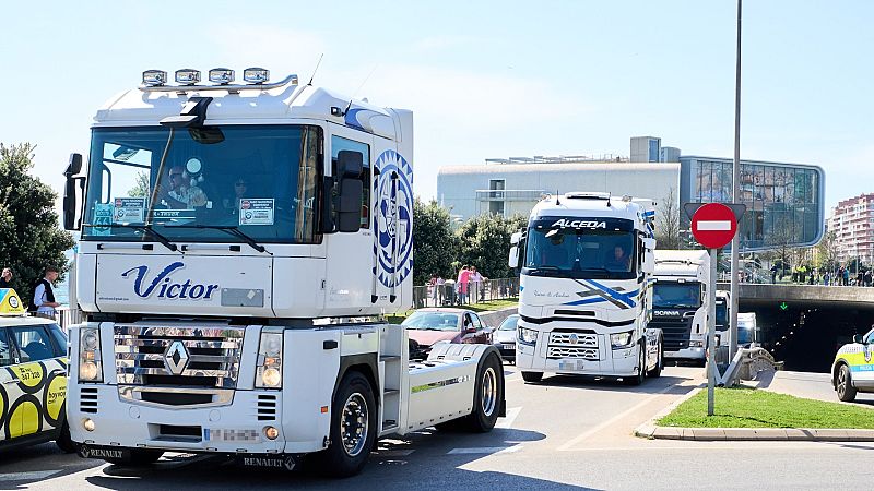 Las claves del acuerdo entre Gobierno y transportistas: rebajas en el combustible y ayudas directas