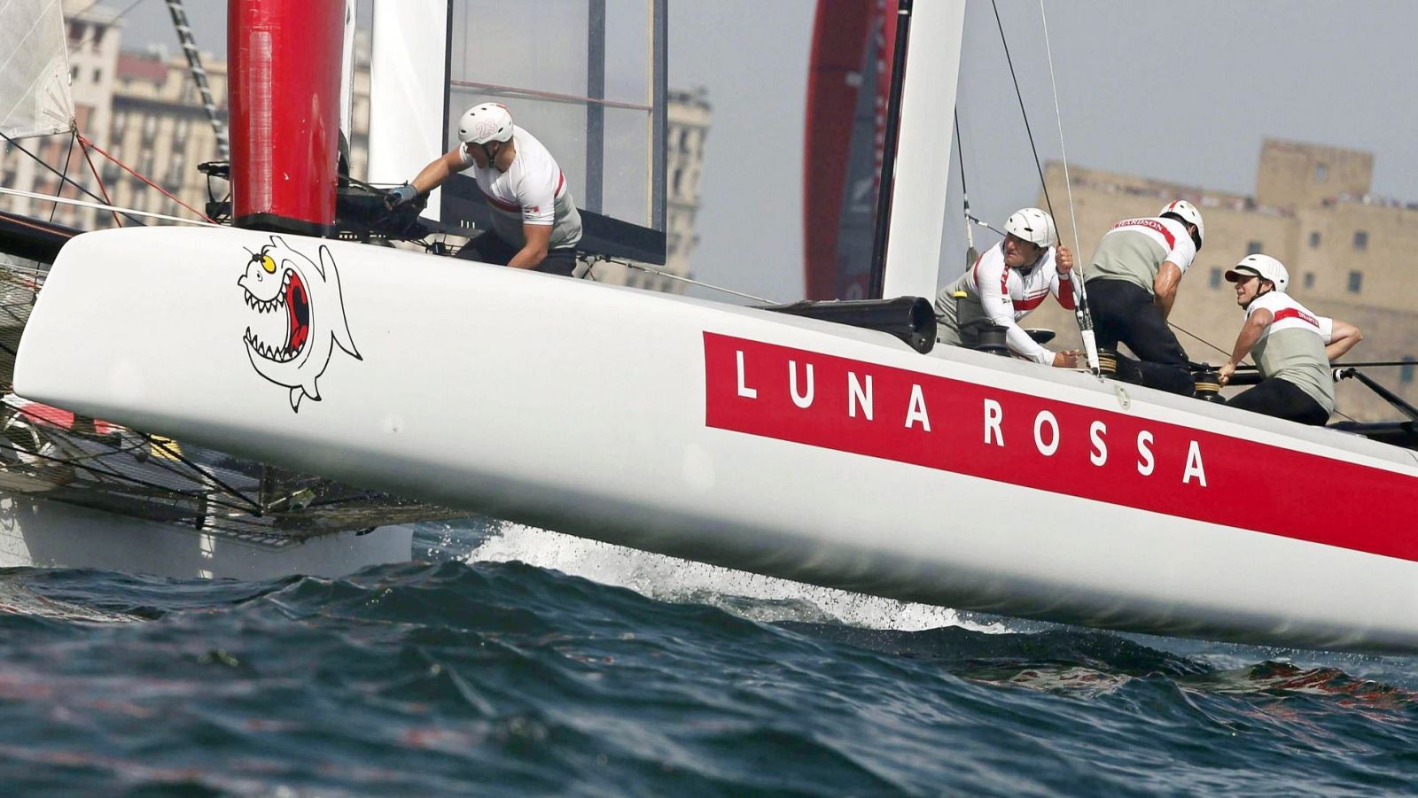 El Luna Rossa italiano, defensor del título de la Copa América.