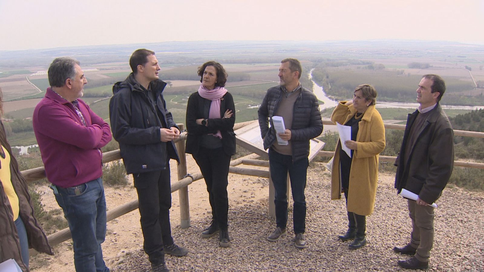 Parlamentarios navarros visitan las obras de Funes