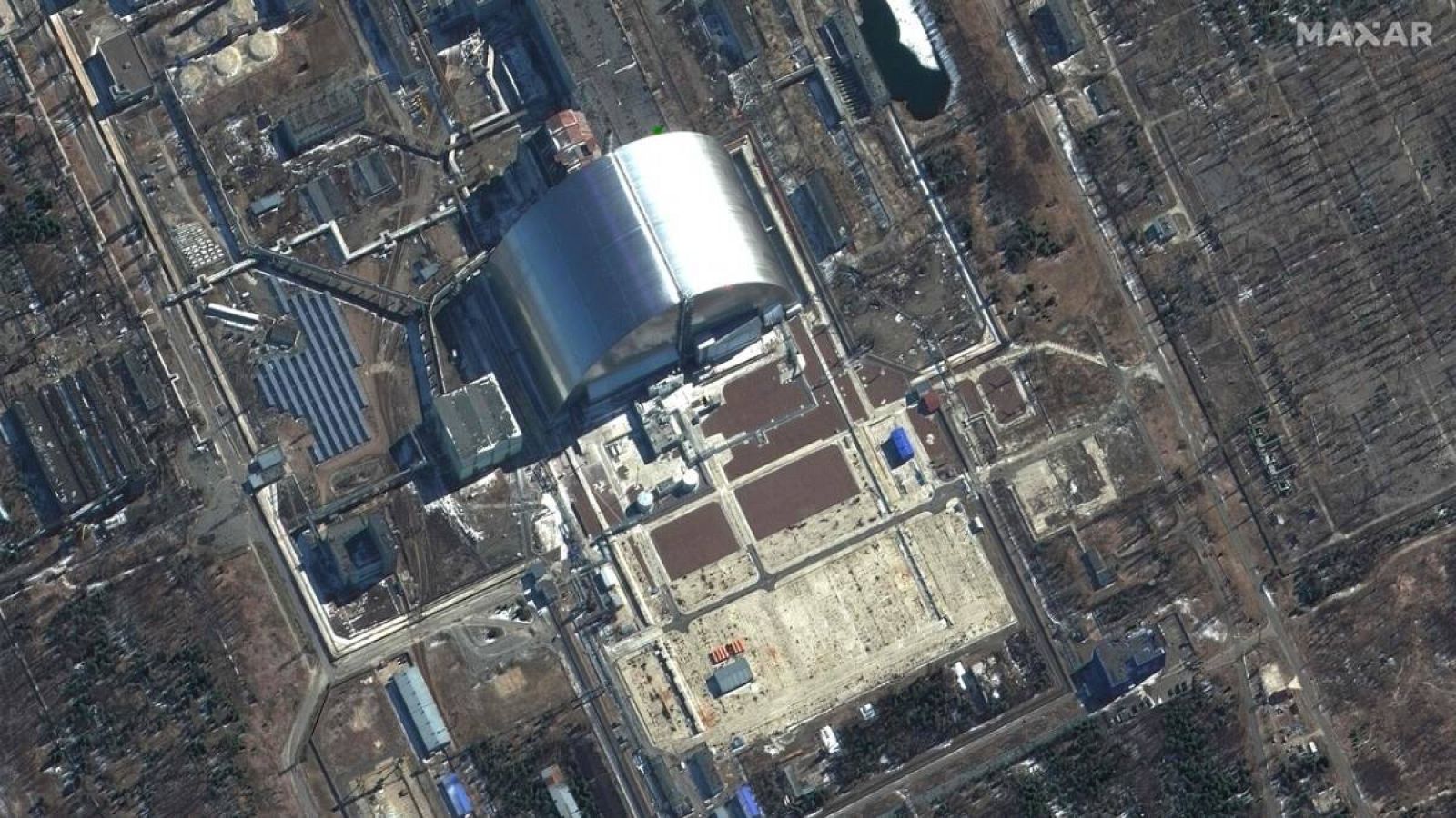 Imagen de satélite Maxar tomada y publicada el 10 de marzo de 2022 de una descripción general de la planta de energía nuclear de Chernobyl en Pripyat, Ucrania.