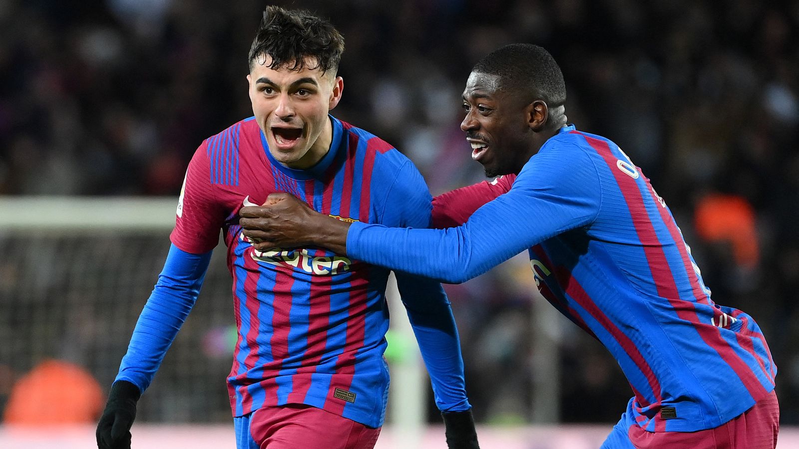 Pedri mantiene viva laliga con su tanto ante el Sevilla