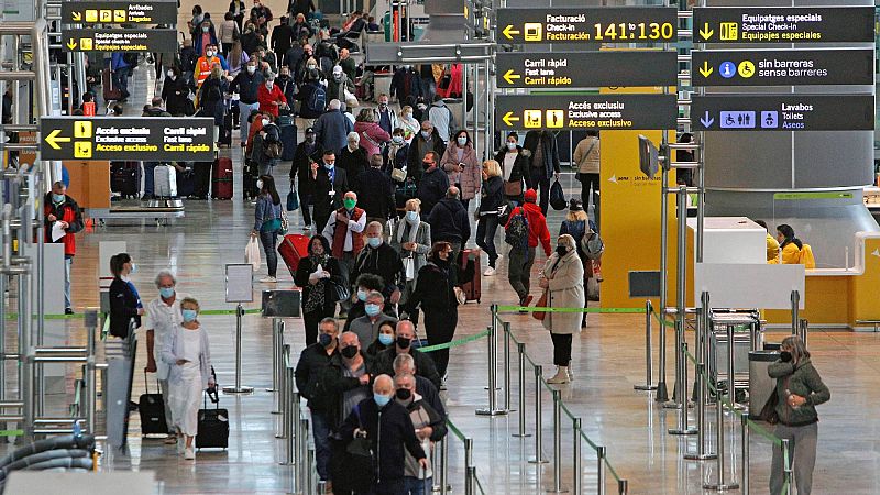 Vista del aeropuerto Alicante-Elche Miguel Hernández, que encara la inminente Semana Santa con buenas expectativas