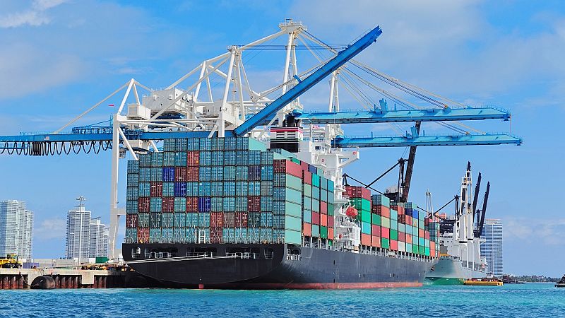 El comercio mundial sufrirá gravemente por la guerra de Ucrania y el confinamiento de China