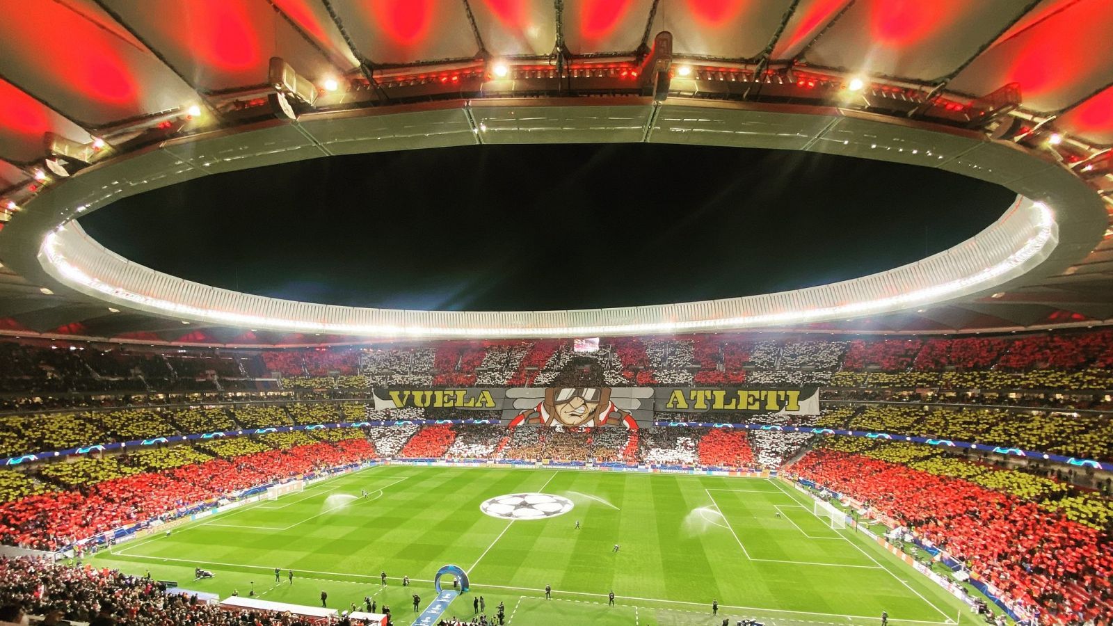 Imagen del Wanda Metropolitano al inicio del partido de Champions frente al Manchester United.