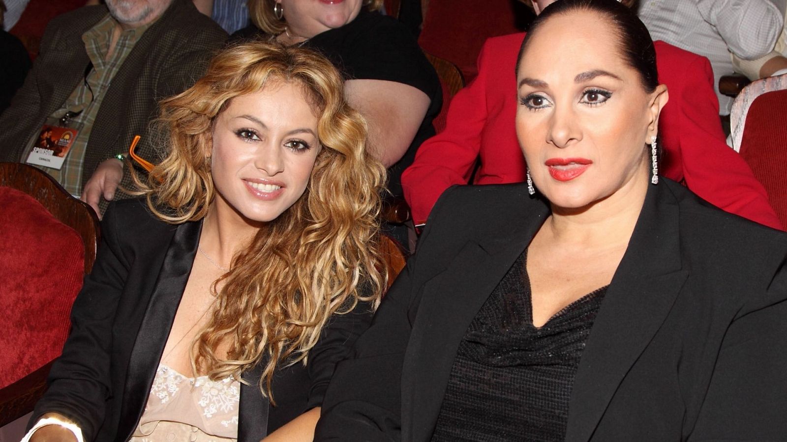 Paulina Rubio junto a su madre, Susana Dosamantes