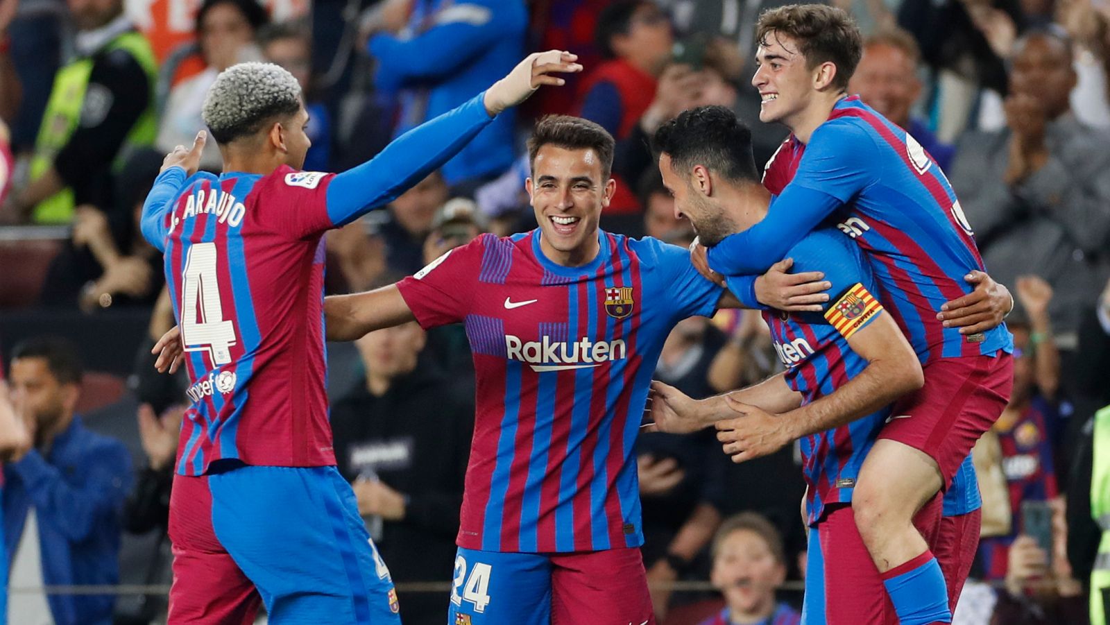 Los jugadores del FC Barcelona celebran el tanto de Busquets ante el Mallorca.