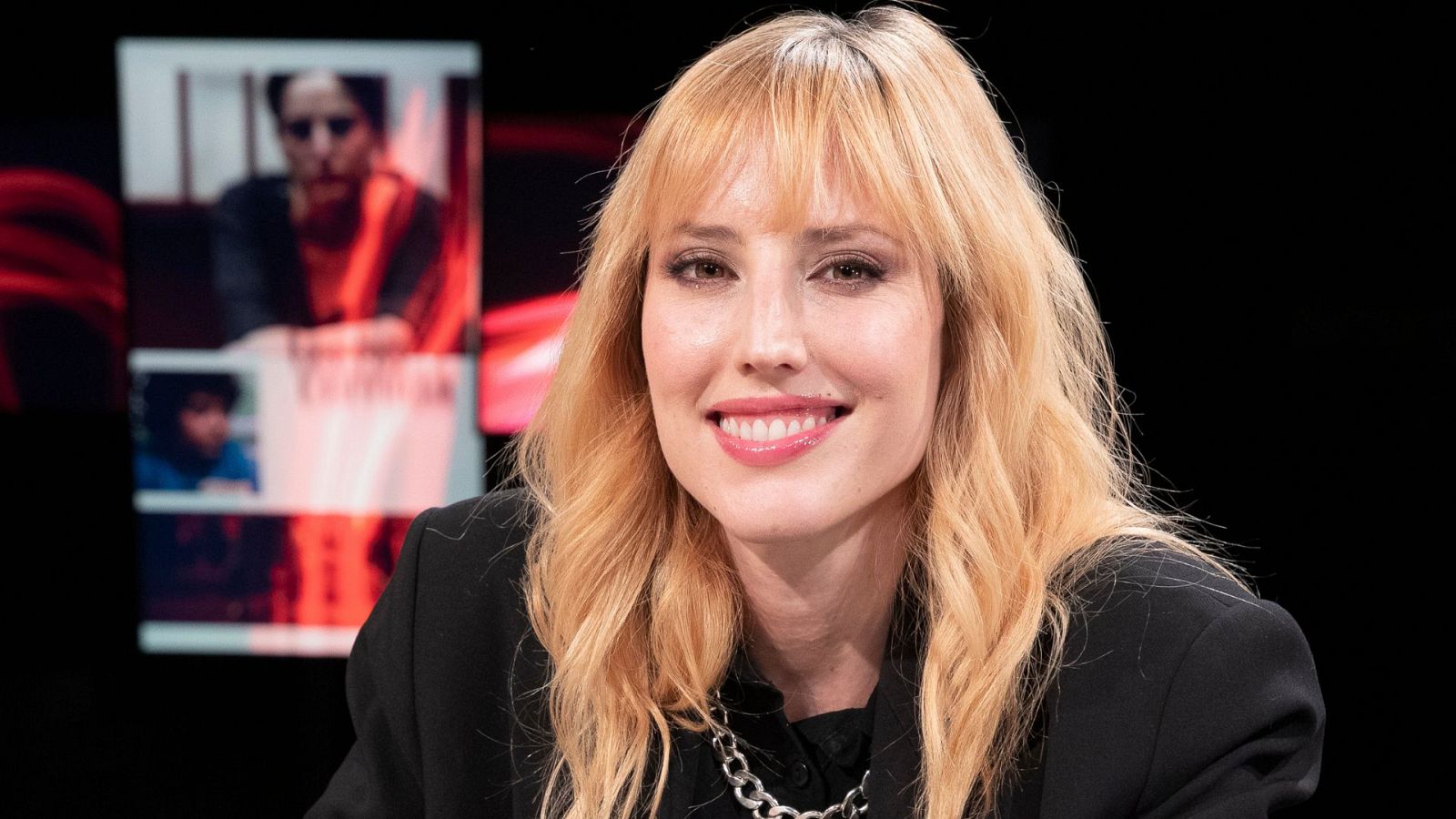 Natalia de Molina en 'Versión Española' presentando 'Techo y comida' (2015)