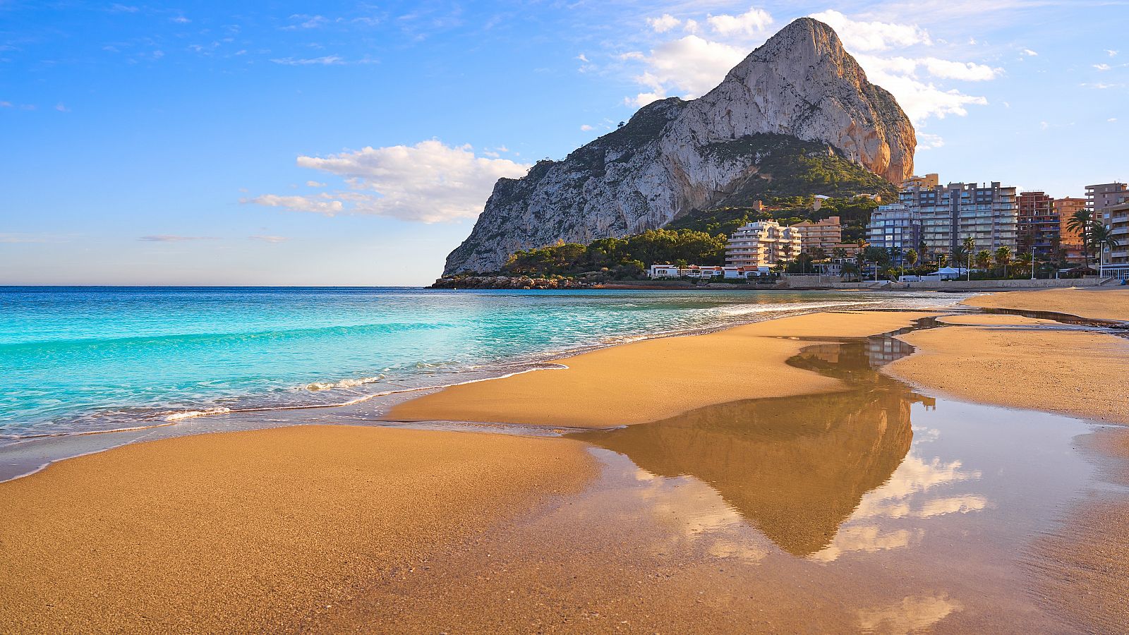 De nuevo, la Comunidad Valenciana es la que más banderas azules recibe para sus playas.