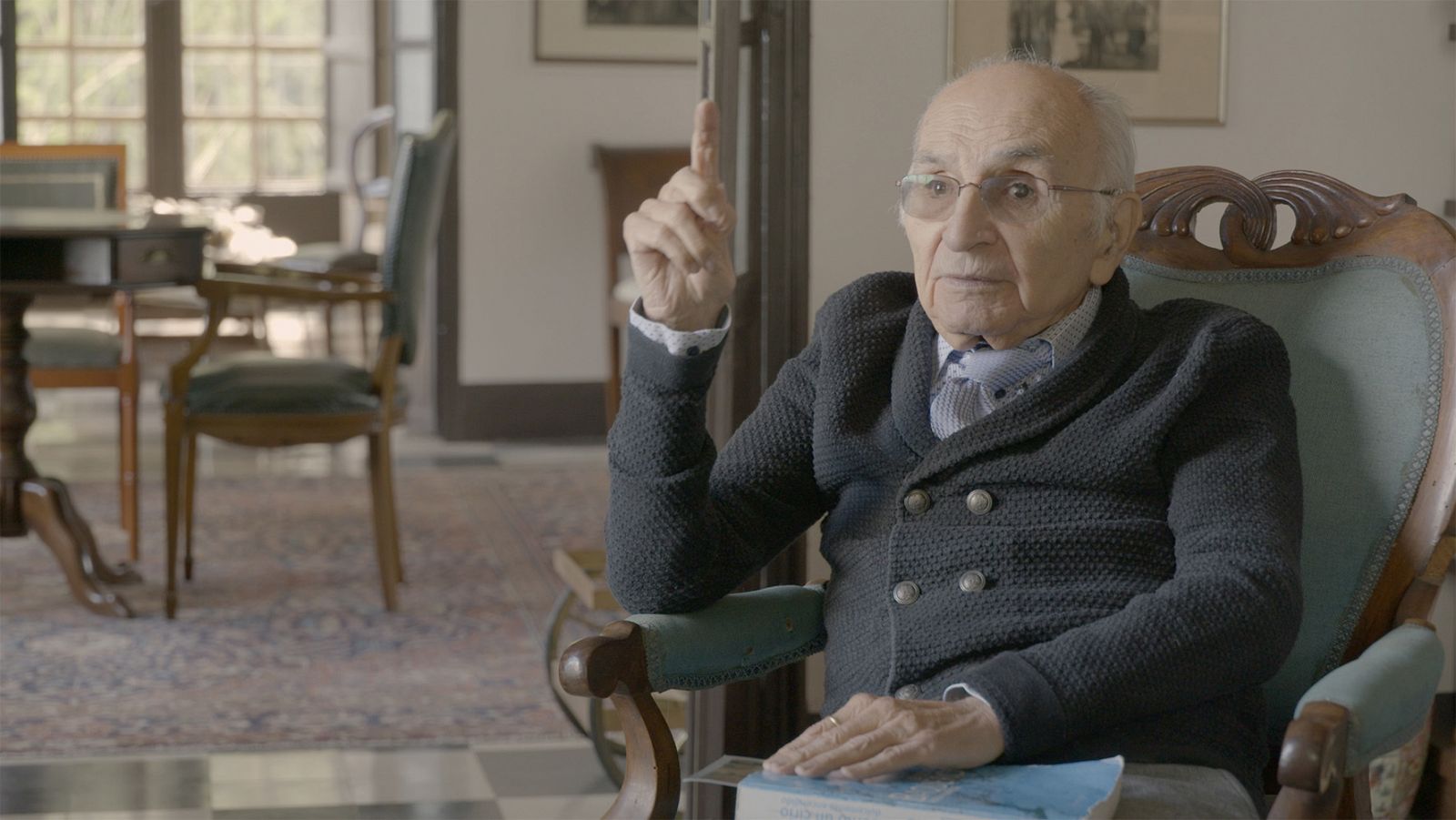 Francisco Brines, durante la entrevista