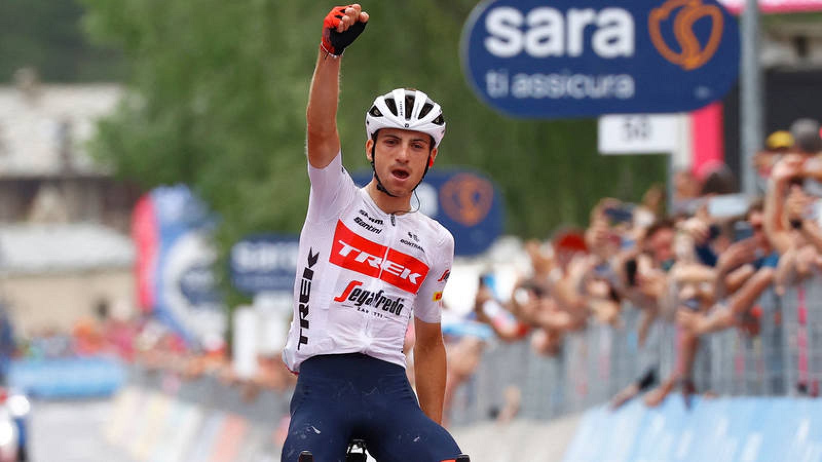 Giulio Ciccone se ha impuesto en la 15ª etapa del Giro.