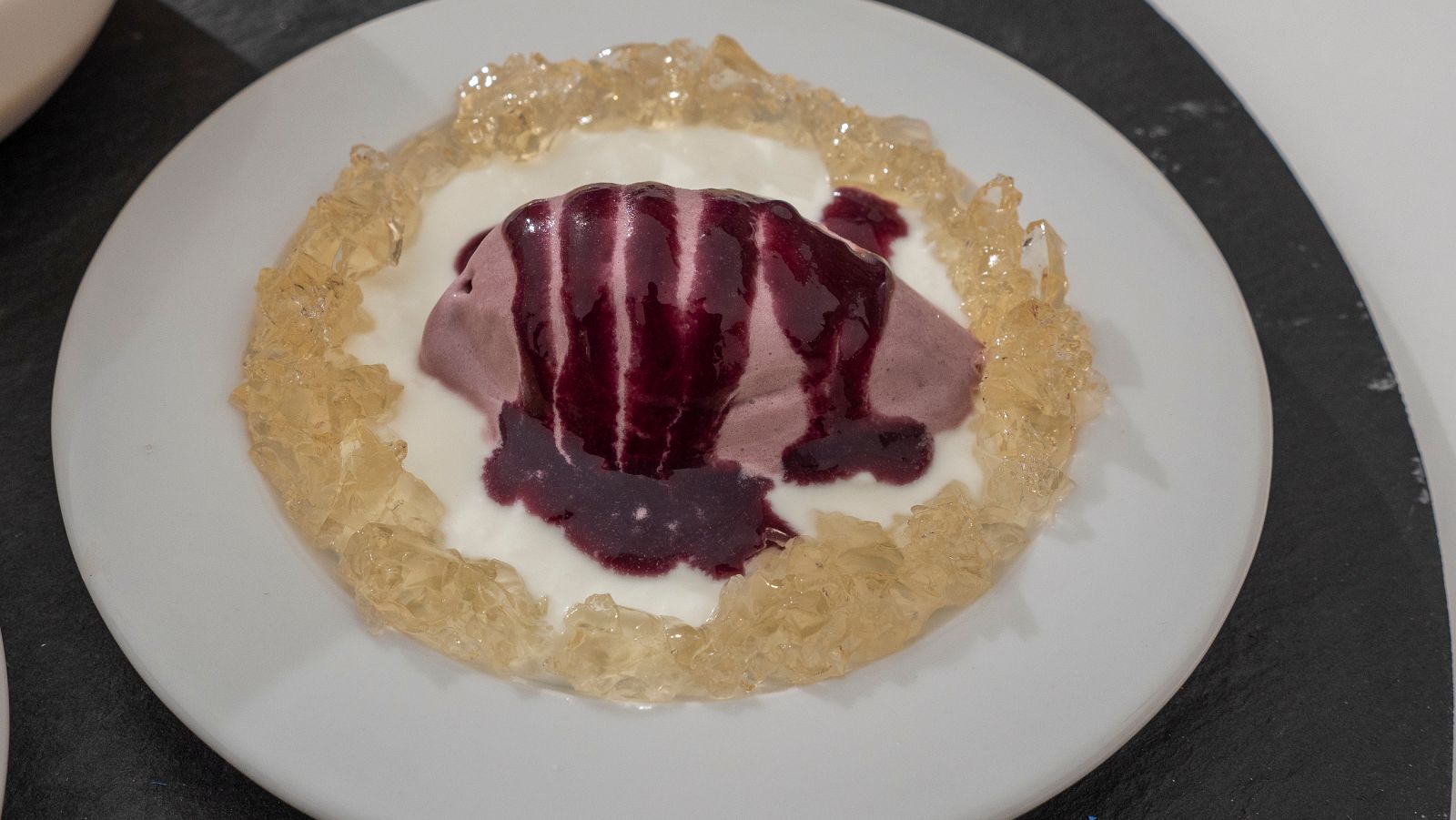 Receta de helado de vino tinto y yogur de leche de oveja