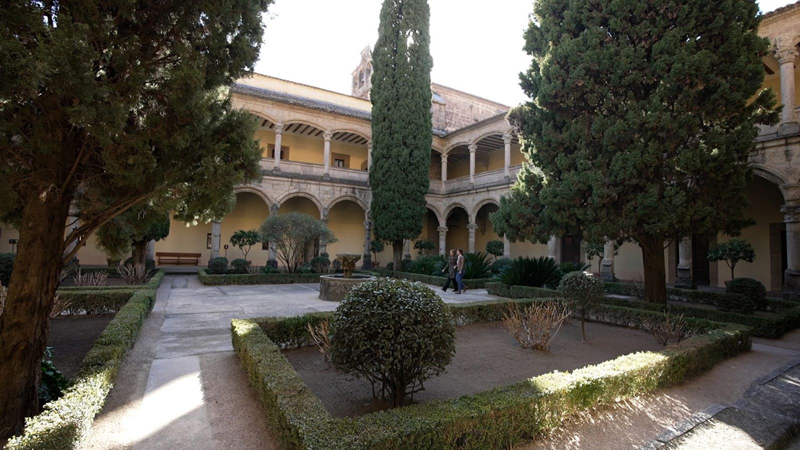 Leonor Martín y Lidia San José recorrerán los lugares que marcaron la vida del monarca