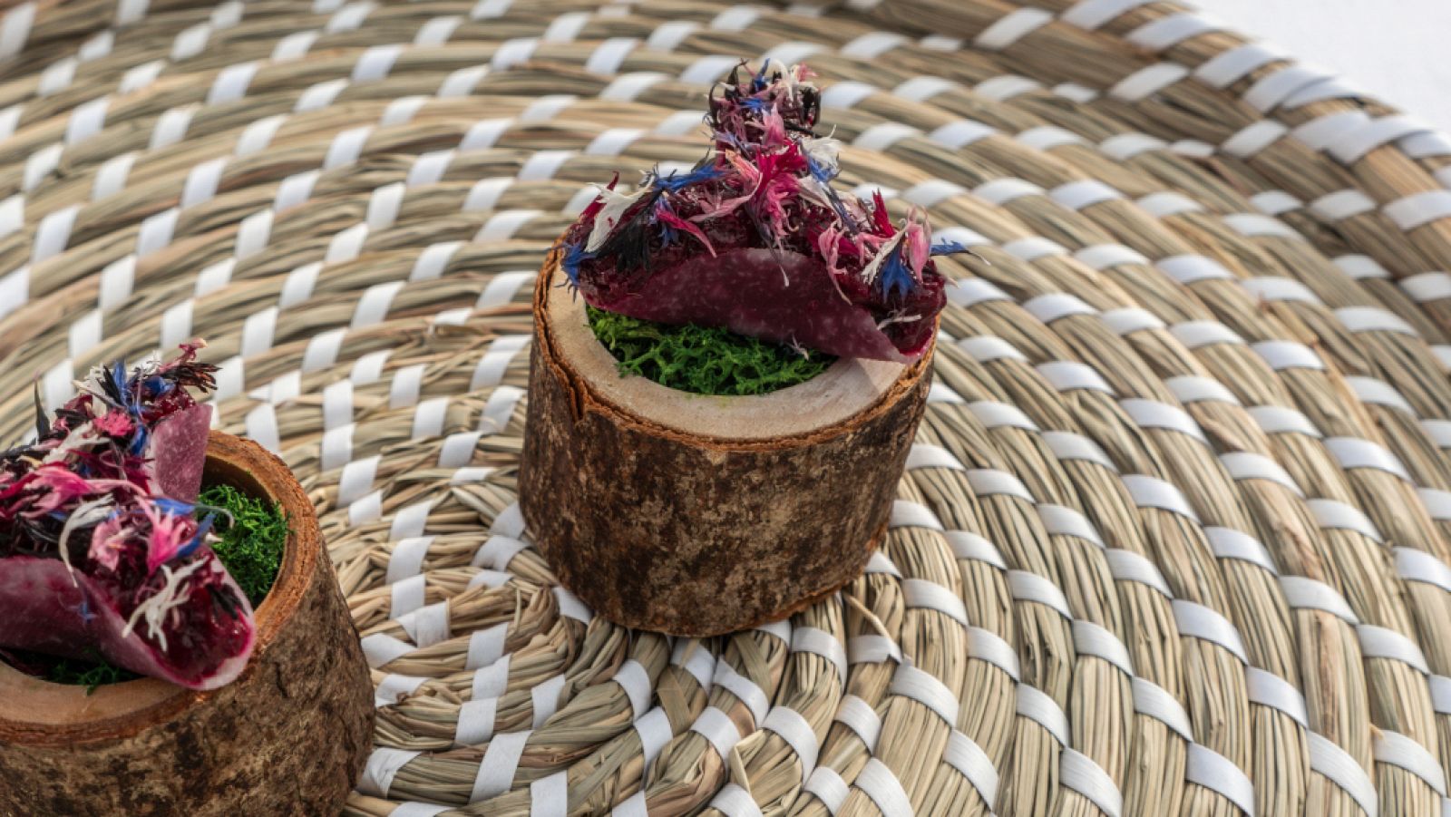 Receta de tartar de remolacha con flores de aciano