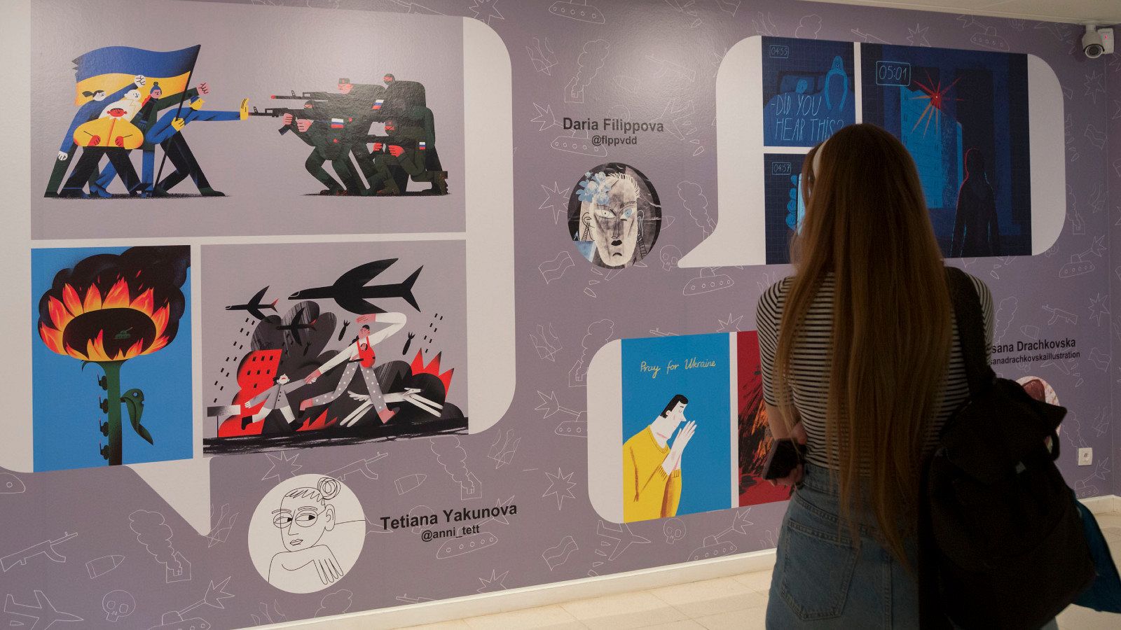 Imagen de sala de una de las exposiciones de artistas ucranianas 
