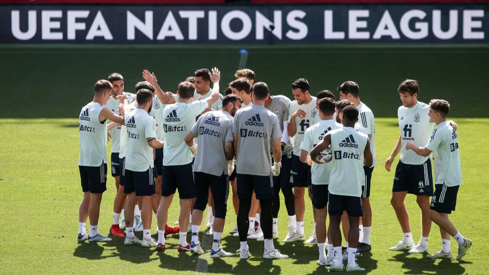 Entrenamiento de la selección española en La Rosaleda (Málaga).