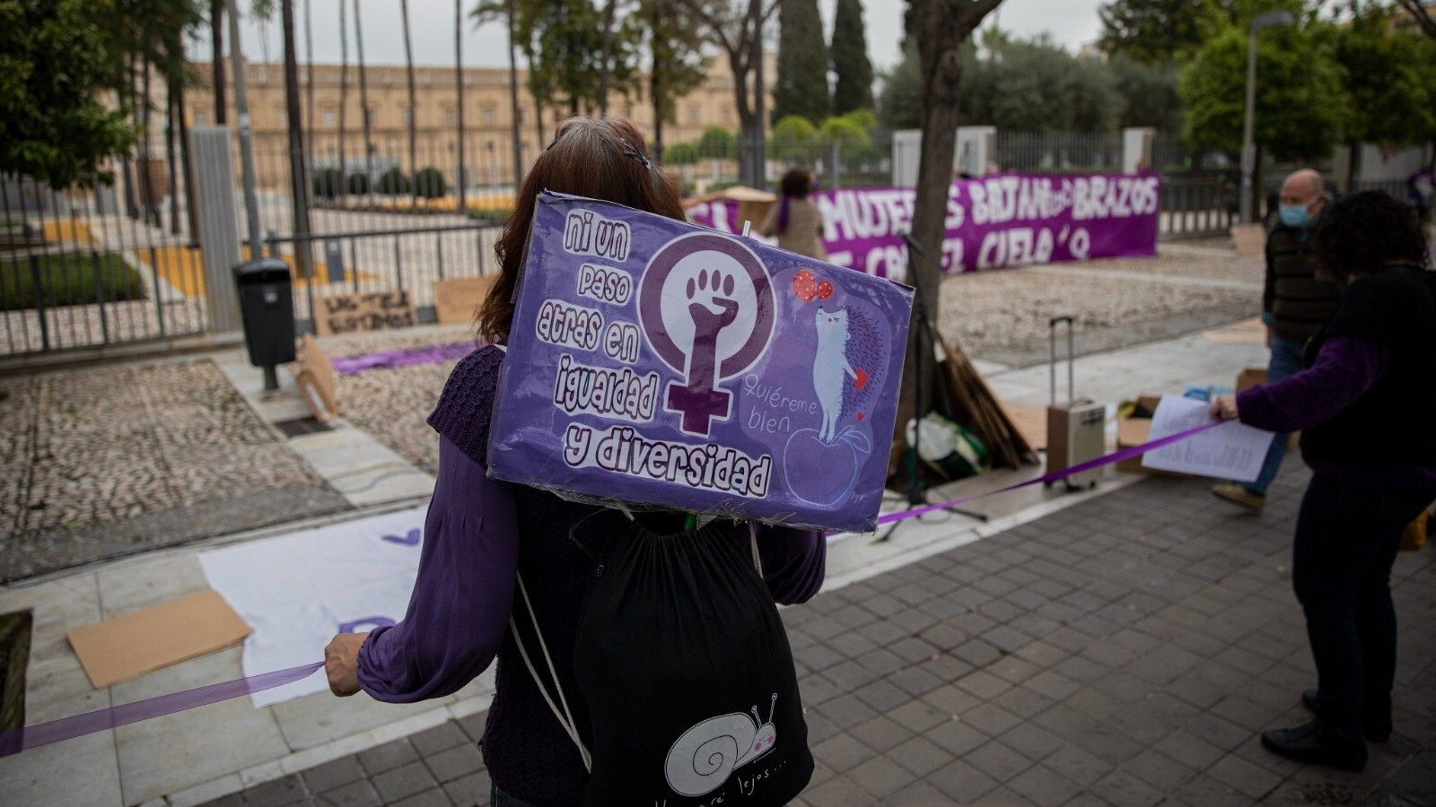 Una protesta feminista frente al Parlamento andaluz el pasado 8M.