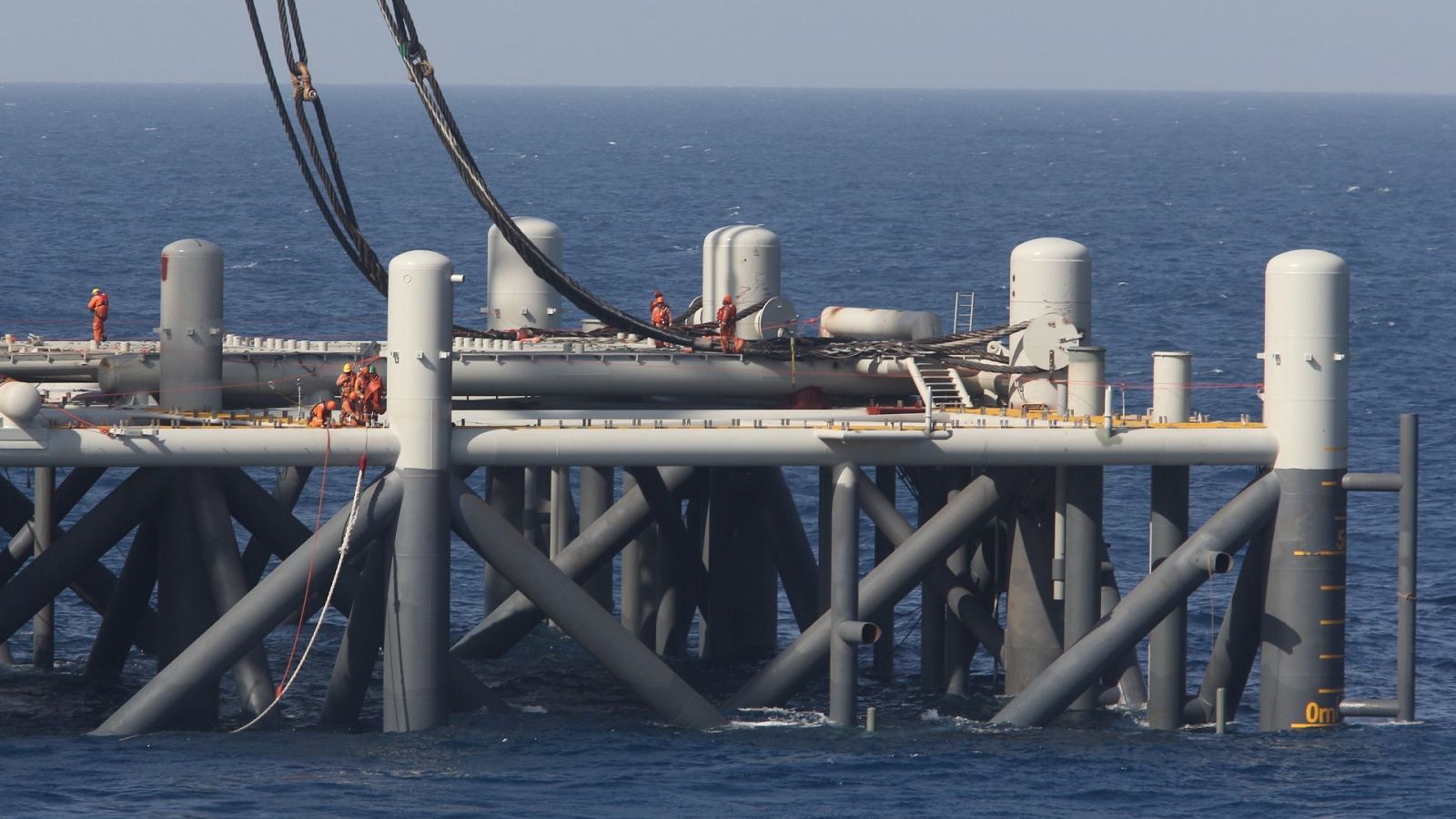 Una vista general de la estructura de la plataforma de gas Leviatán en el mar Mediterráneo