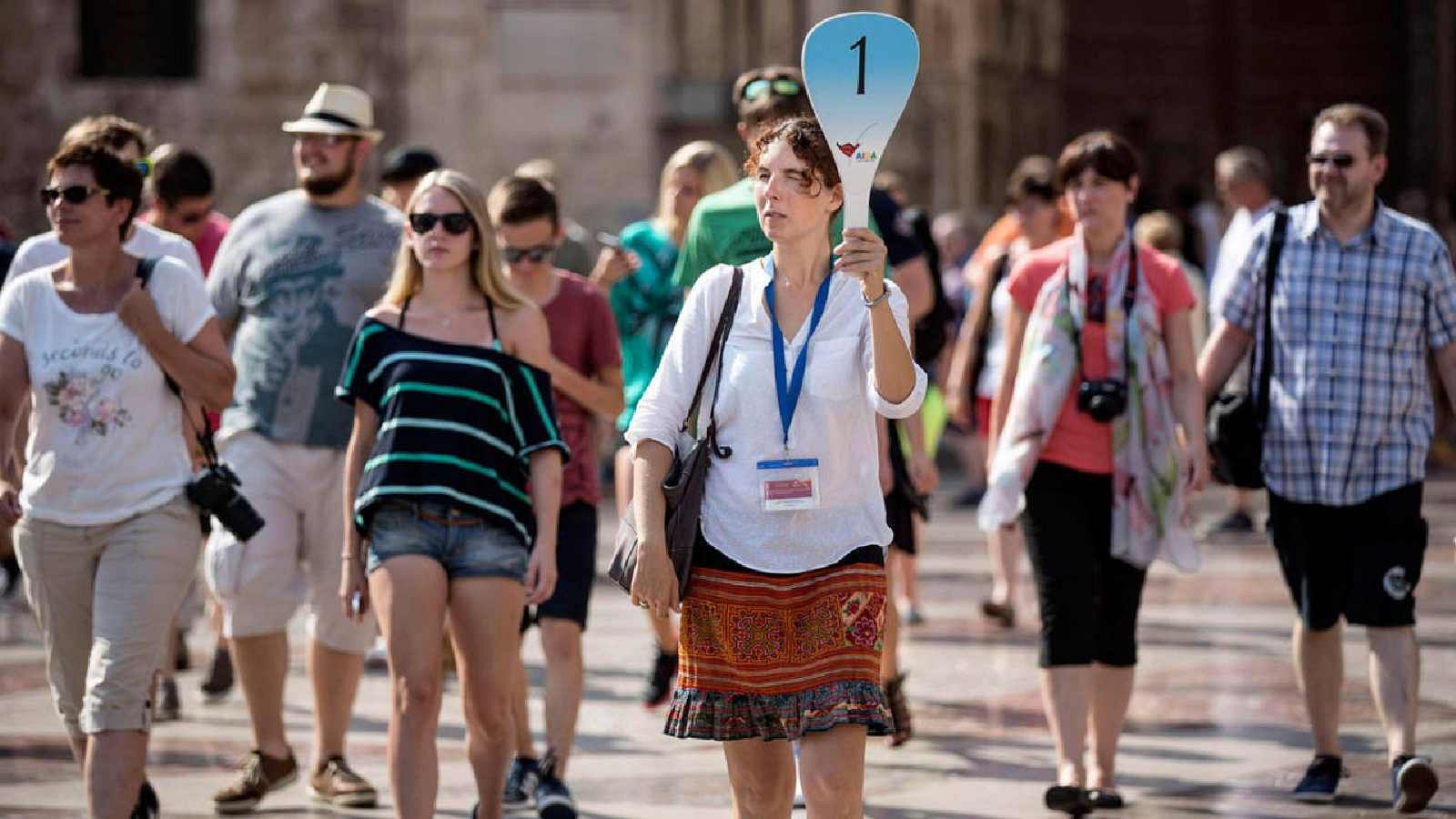 A Ciutat Vella, els grups turístics hauran de ser de menys de 15 persones