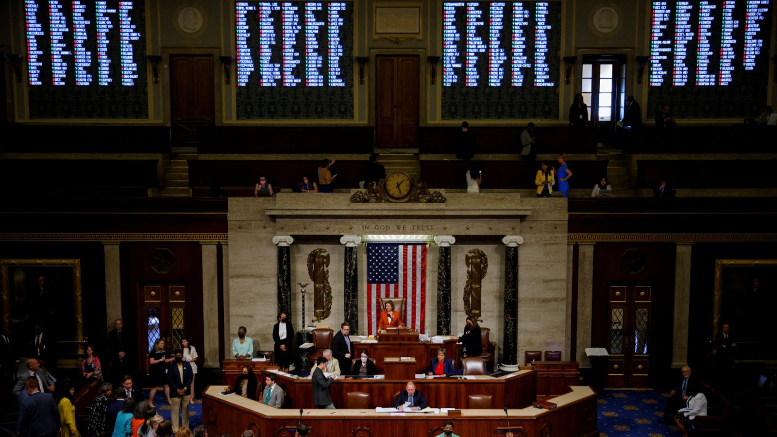 Una imagen del interior de la Cámara de Representantes de Estados Unidos tras el acuerdo histórico entre demócratas y republicanos para reforzar el control de las armas de fuego.