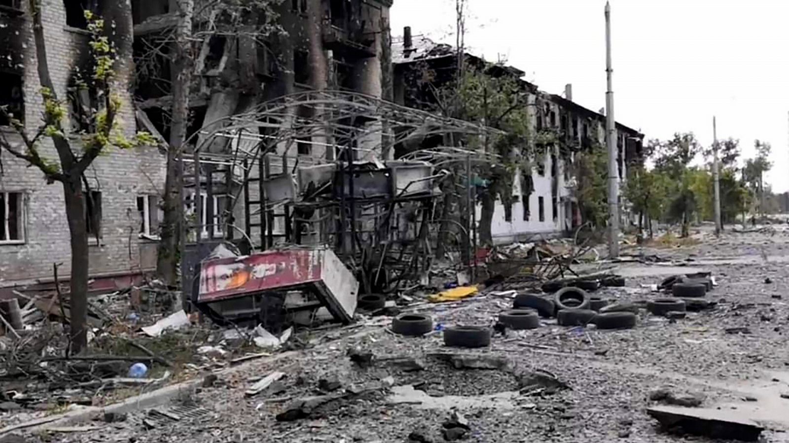 Viviendas destruidas en Lisichansk