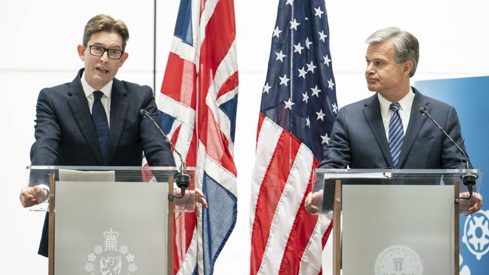 Los jefes del FBI y el MI5 advierten sobre el espionaje comercial chino en Occidente