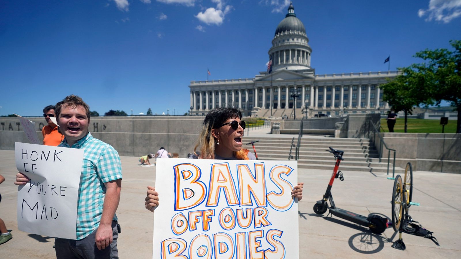 Manifestación a favor del derecho al aborto en el Capitolio del Estado de Utah el 24 de junio