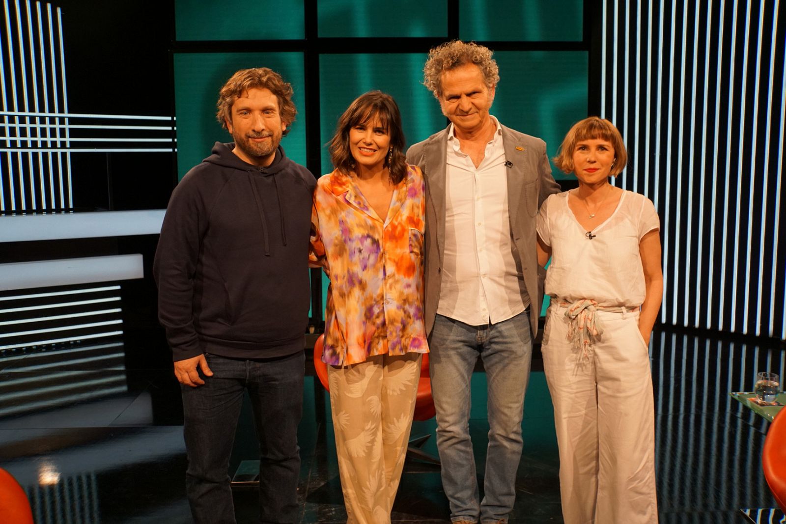 Sergio G Sánchez, Luis Manso y Andrea Bermejo, con Elena S. Sánchez