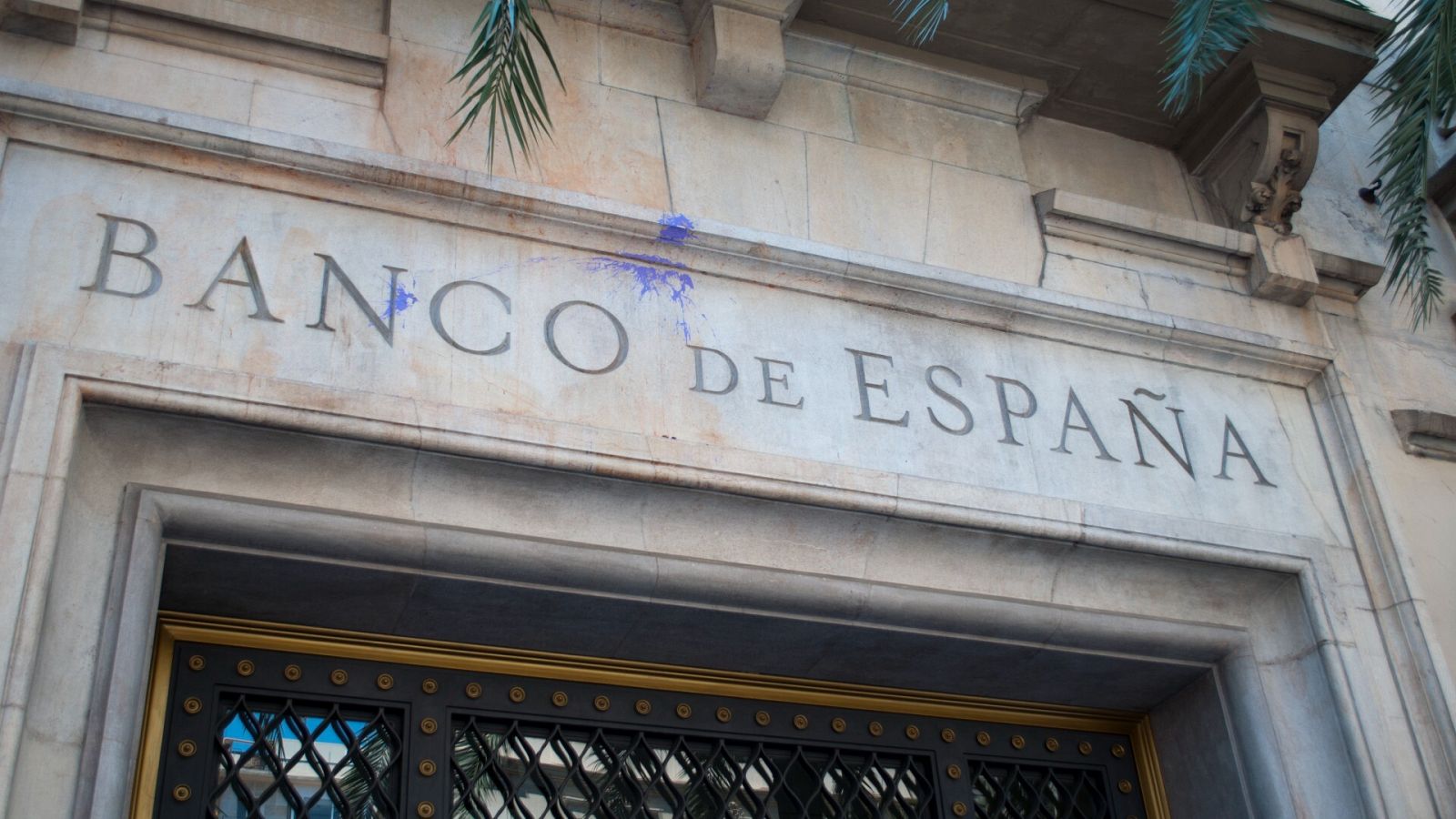 Entrada del Banco de España en Madrid