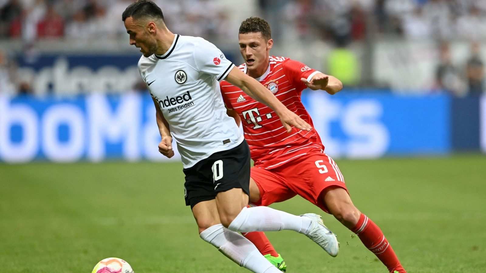 Filip Kostic, del Eintracht, en el reciente partido contra el Bayern de la Bundesliga.