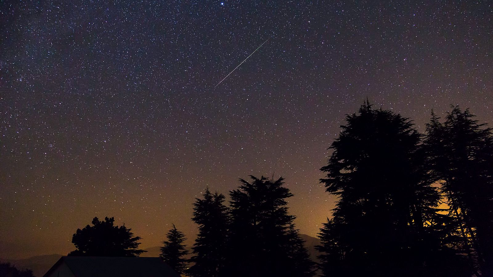 Aunque se llamen "estrellas fugaces", las Perseidas son restos del cometa Swift-Tuttle.
