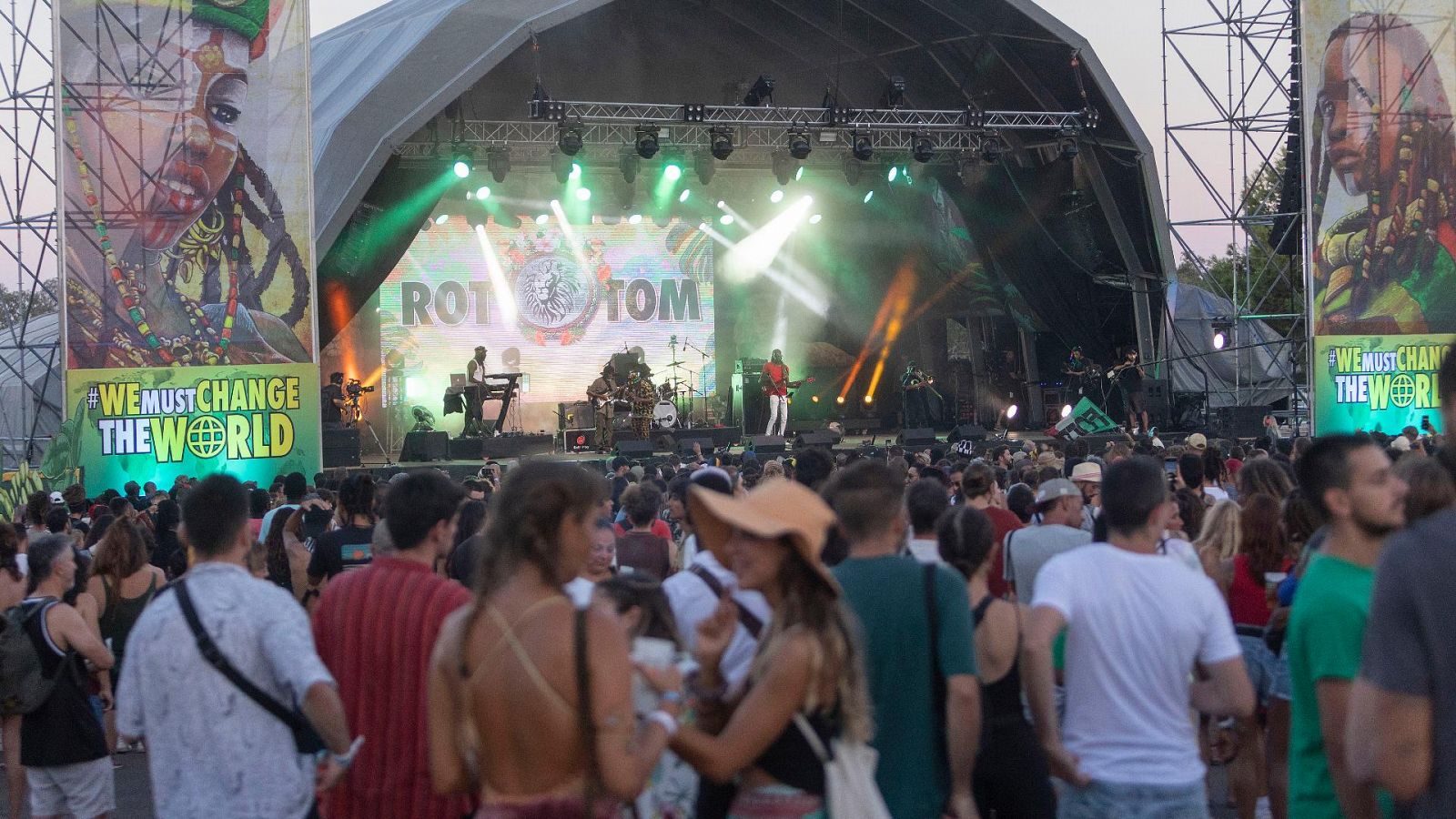 Actuación del cantante jamaicano Horace Andy en el Rototom