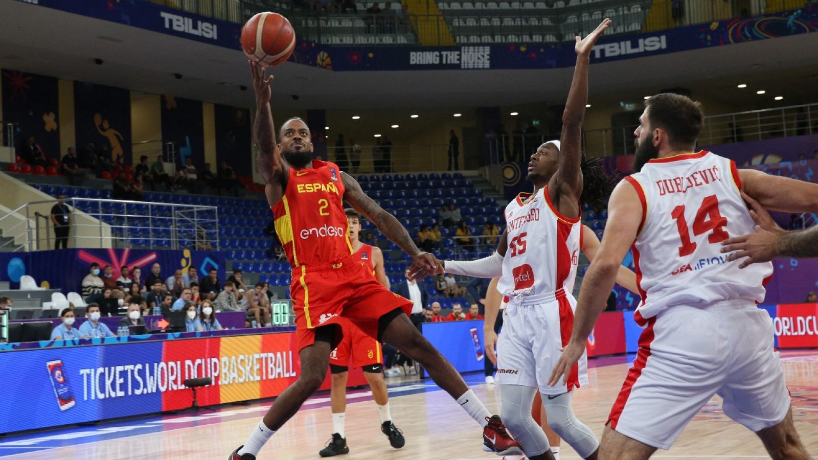 El jugador de España, Lorenzo Brown, en su partido del Eurobasket ante Montenegro.