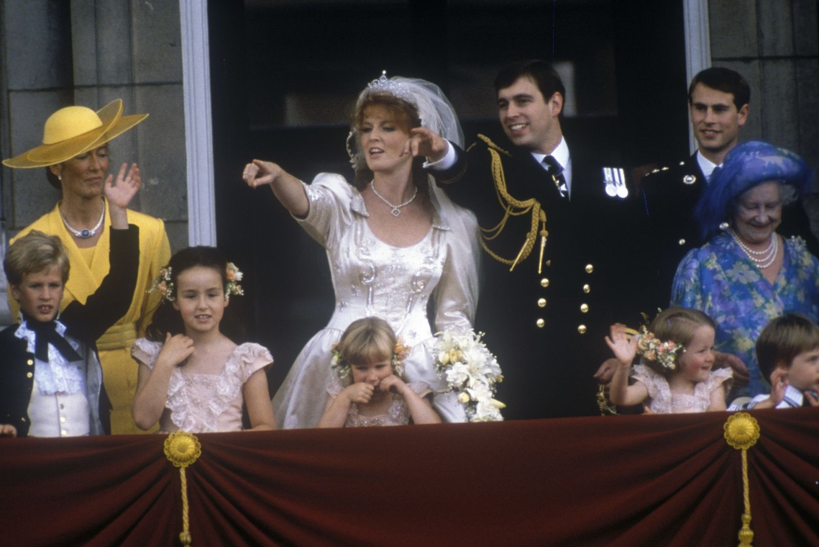 Sarah Ferguson y el Príncipe Andrés en su boda en 1986