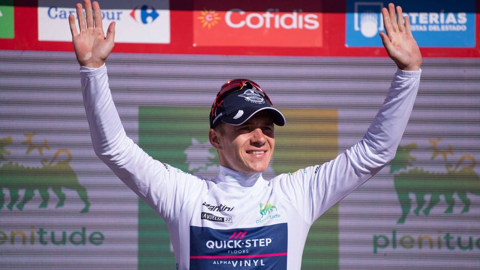 [Clasificación etapa 20 y general de la vuelta a ciclista a España 2022] Remco Evenepoel, con el maillot blanco de los jóvenes