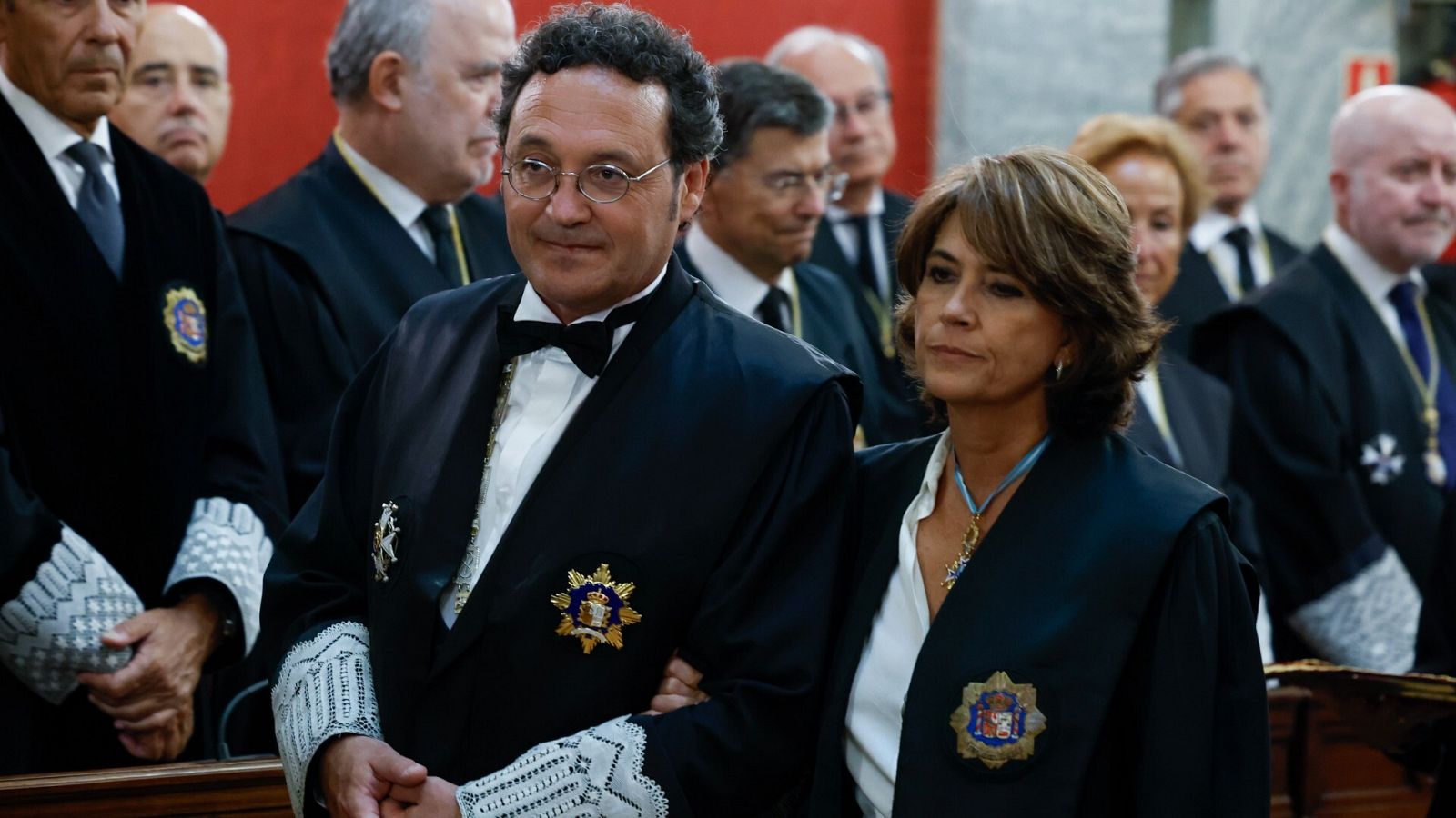 El fiscal general del Estado, Álvaro García Ortiz (i) y Dolores Delgado (d)