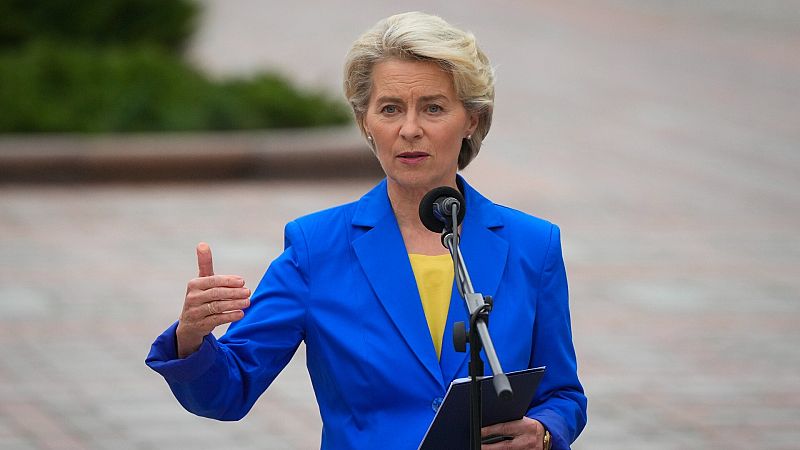 Archivo: la presidenta de la Comisión Europea, Ursula von der Leyen. Foto: AP Photo/Efrem Lukatsky