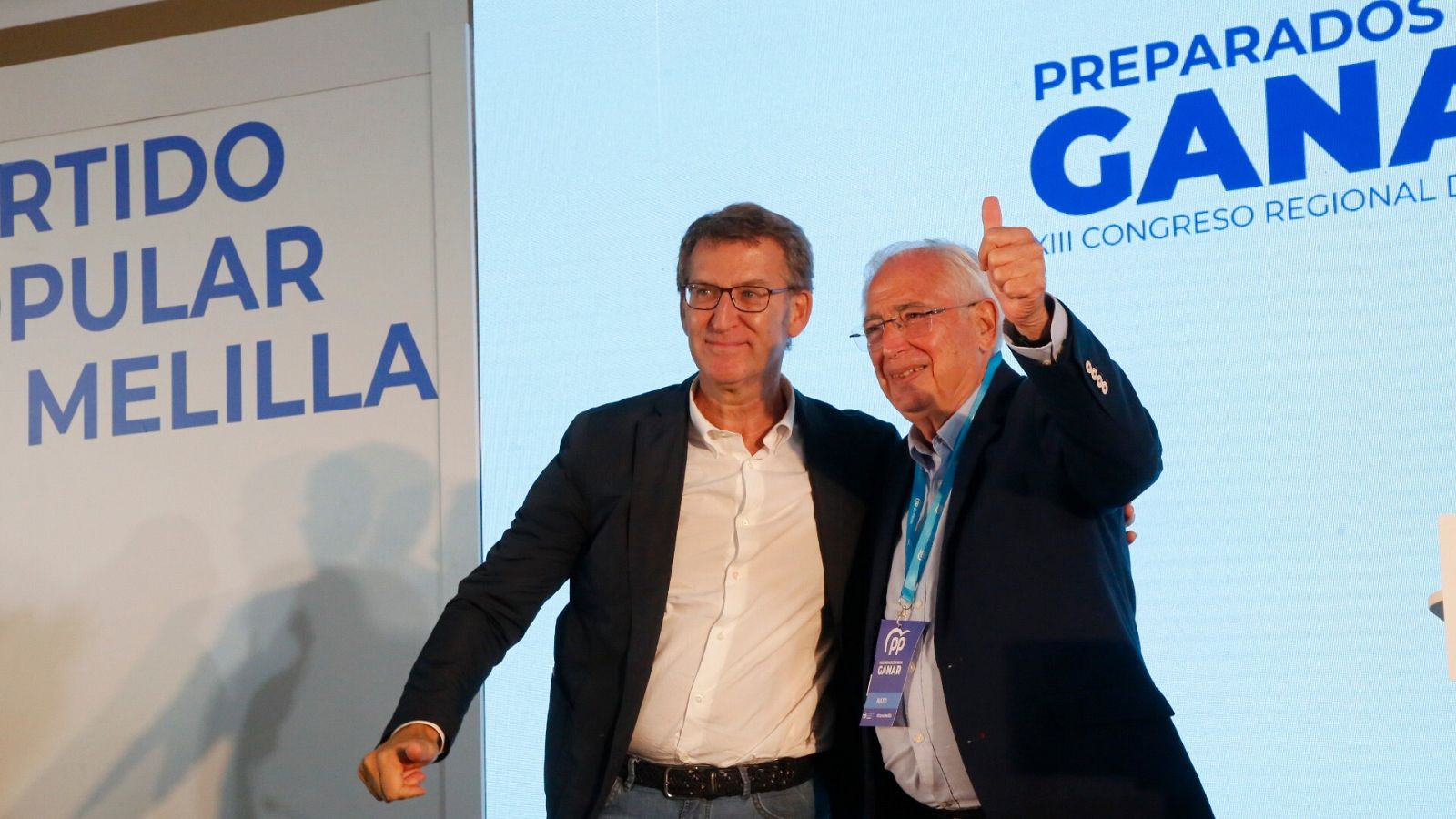 El presidente del PP, Alberto Núñez Feijóo, junto a Juan José Imbroda