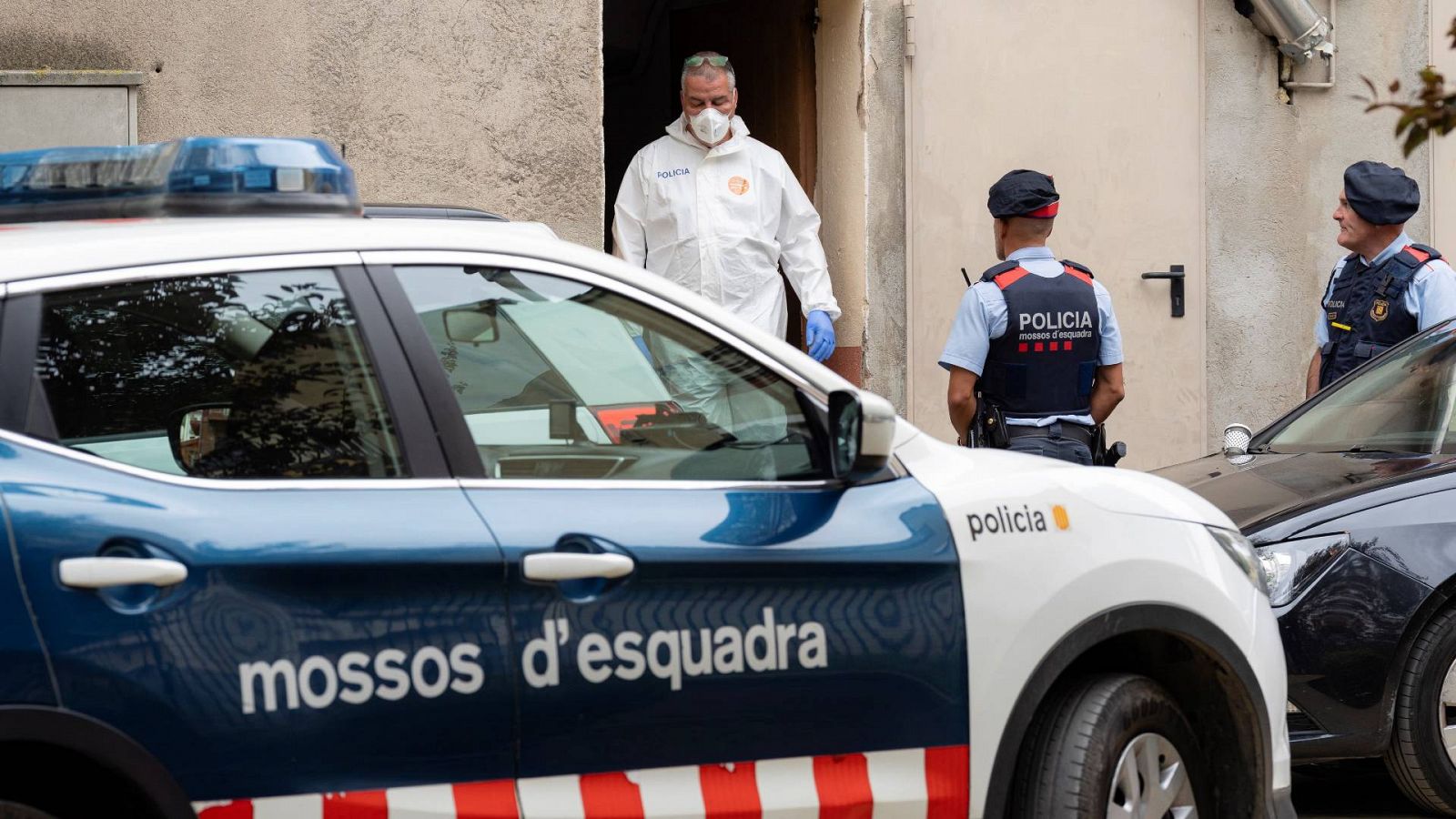 El domicili de Campdevànol on una jove va ser torturada i assassinada presumptament per la seva parella